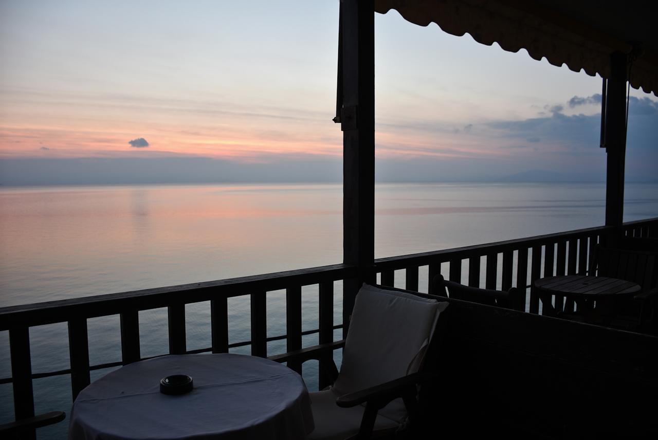 Maistrali Hotel アフィソス エクステリア 写真